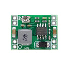 en XM1584 DC-DC step down konverter med hvid bagground