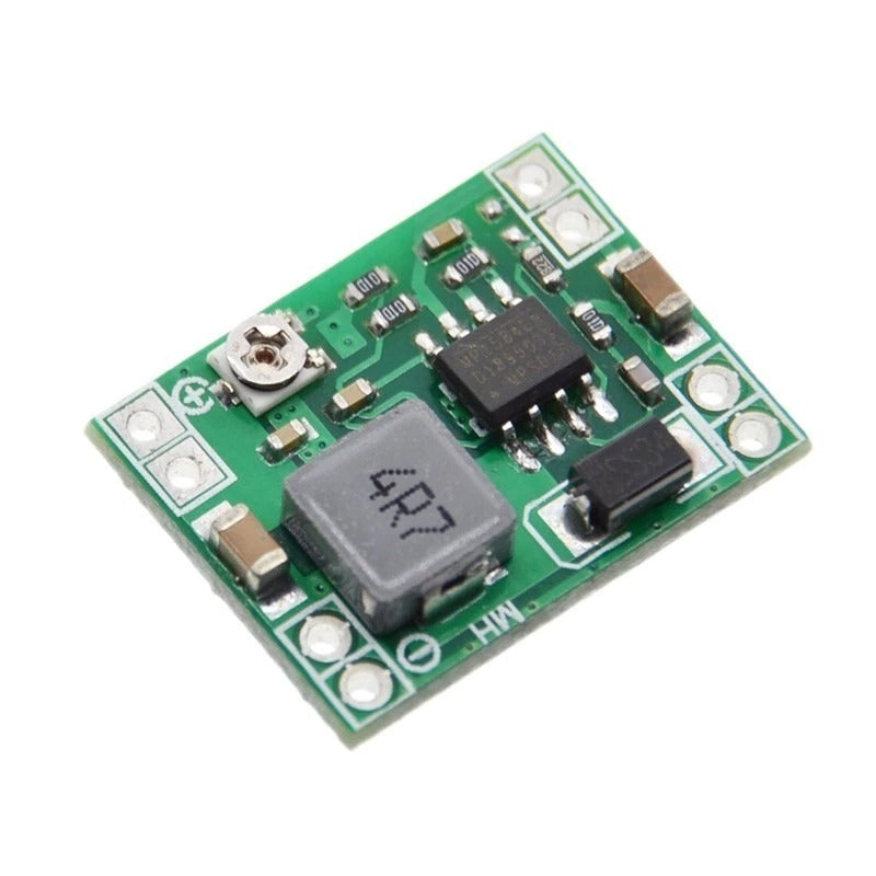 Image of en XM1584 DC-DC step down konverter med hvid bagground, der vender mod højre