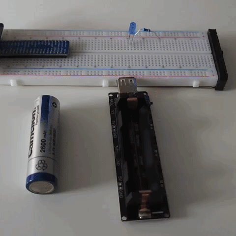 18650 batteri holder med lader og step-up converter